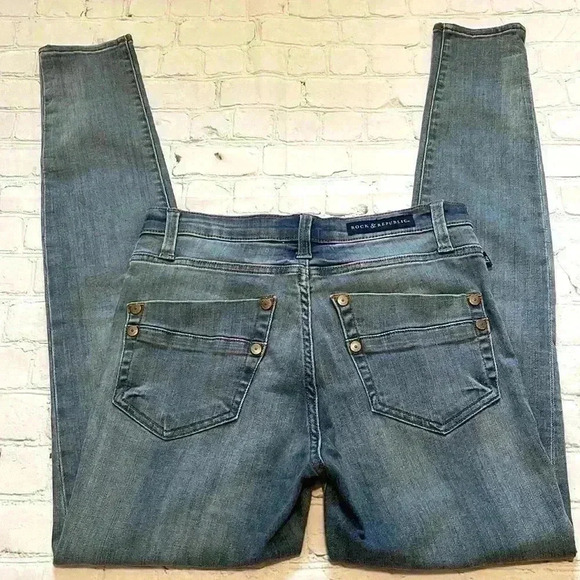 Rock & Republic Kashmiere style denim stretch jeans - Picture 1 of 6